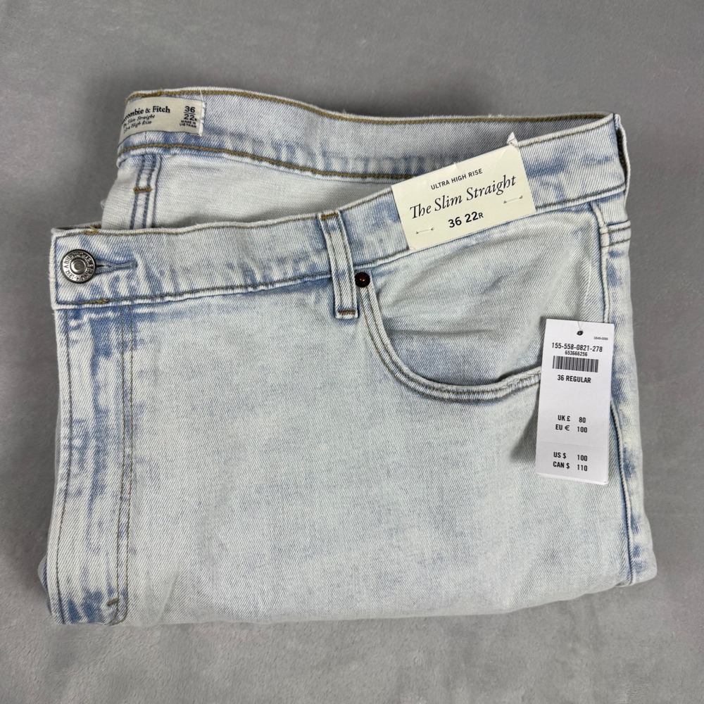 Abercrombie & Fitch Slim‎ Straight Ultra High Rise Light Wash Jeans 36/22 NWT*